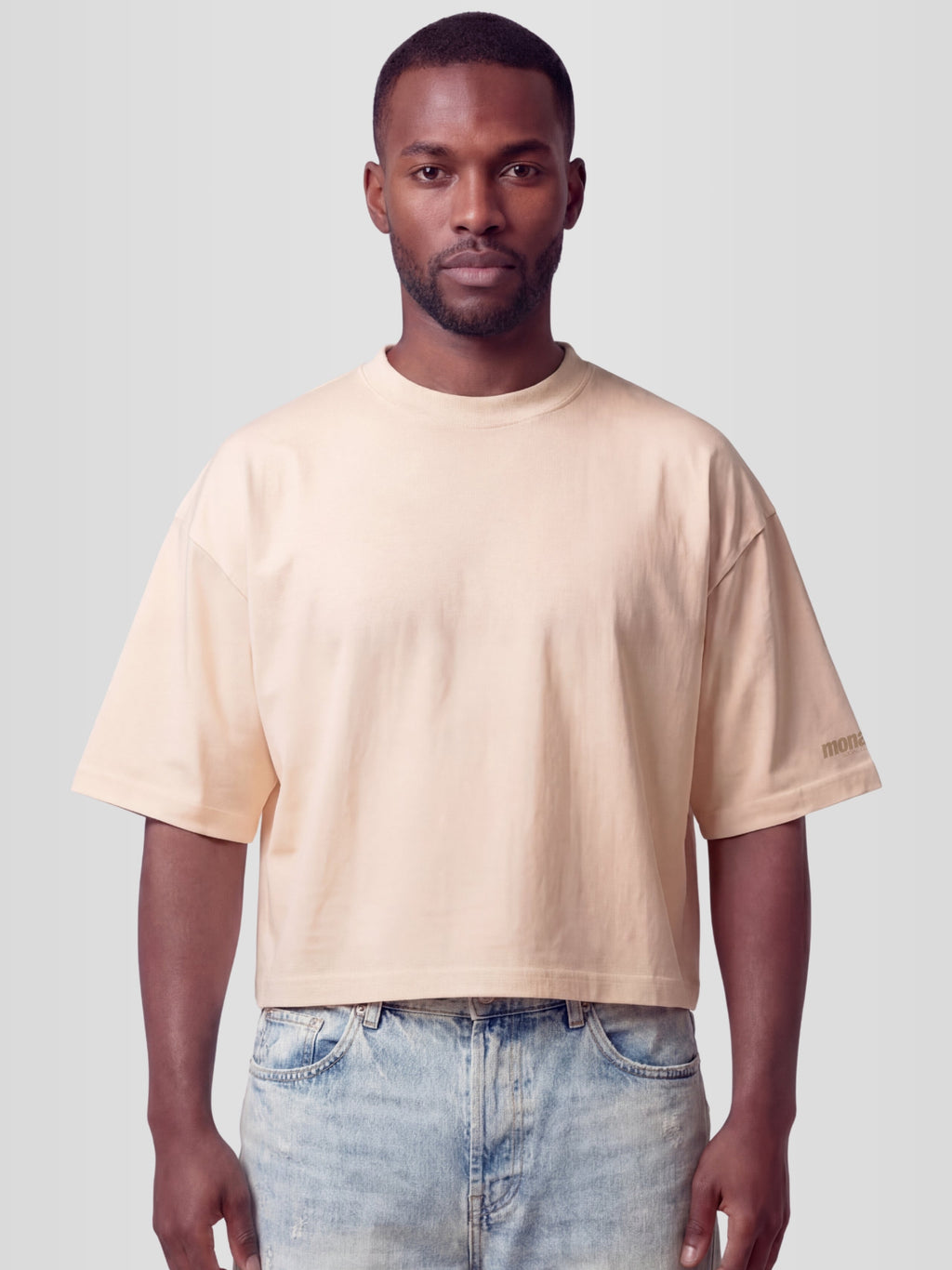 THE MINIMAL TEE
