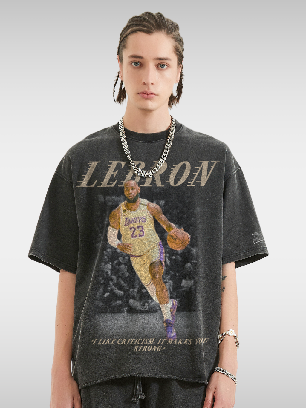 L. JAMES GRAPHIC TEE