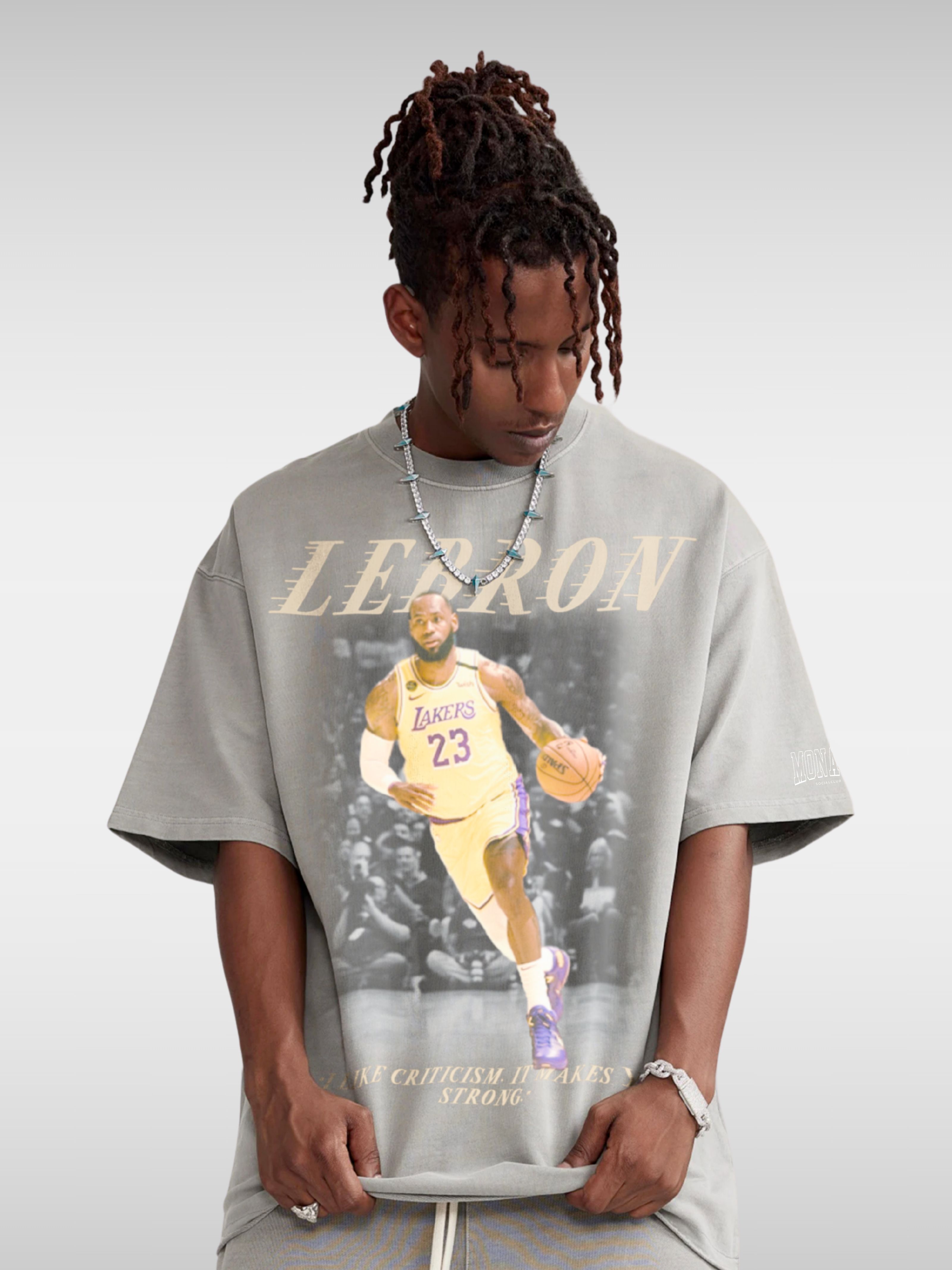 L. JAMES GRAPHIC TEE